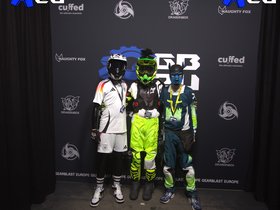 20251024_223956-neonrider_-xNIKExAF1x-Danzel.jpg